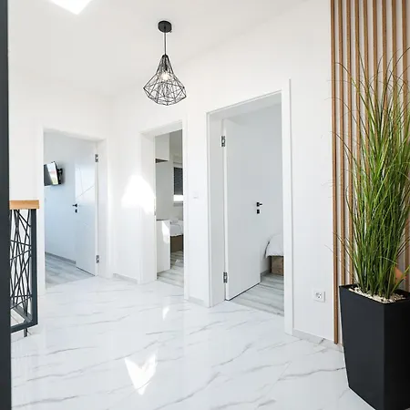 Διαμέρισμα Nebo Luxus-premium *