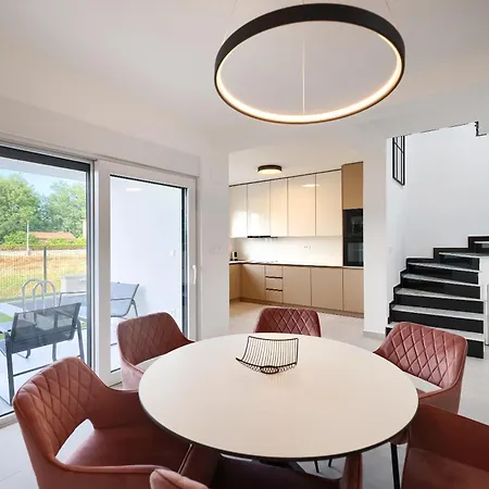 Διαμέρισμα Nebo Luxus-premium